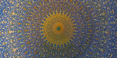Padrão fractal em mosaico islâmico. Foto: Shino Nakamura / Unsplash